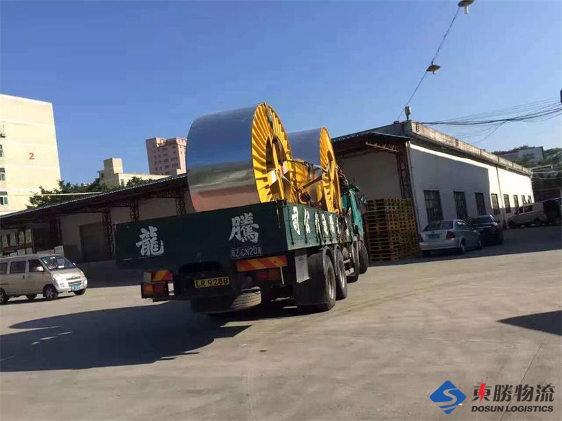 深圳到香港的吊機車；深圳到香港吊臂車運輸；大陸到香港吊機車運輸