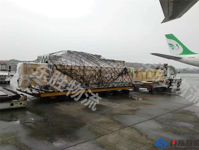 物流穩(wěn)定持續(xù)發(fā)展，中港物流突飛猛進(jìn)！東勝物流--深圳到香港物流,香港物流專(zhuān)線,深圳香港進(jìn)出口,中港物流,香港深圳貨運(yùn)運(yùn)輸,深圳市東勝物流有限公司