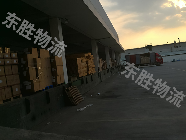 出口物流有風(fēng)險(xiǎn)，讓我們一起探討探討出口風(fēng)險(xiǎn)有哪些？東勝物流；深圳到香港物流,香港物流專線,深圳香港進(jìn)出口,中港物流,香港深圳貨運(yùn)運(yùn)輸-深圳市東勝物流有限公司