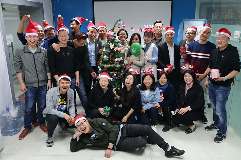 東勝物流--祝您元旦快樂！深圳到香港物流,香港物流專線,深圳香港進(jìn)出口,中港物流,香港深圳貨運(yùn)運(yùn)輸_深圳市東勝物流有限公司