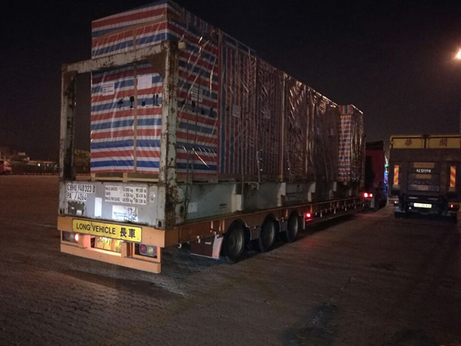 佛山客戶超長(zhǎng)車運(yùn)輸?shù)较愀?；深圳到香港物?香港物流專線,深圳香港進(jìn)出口,中港物流,香港深圳貨運(yùn)運(yùn)輸_深圳市東勝物流有限公司