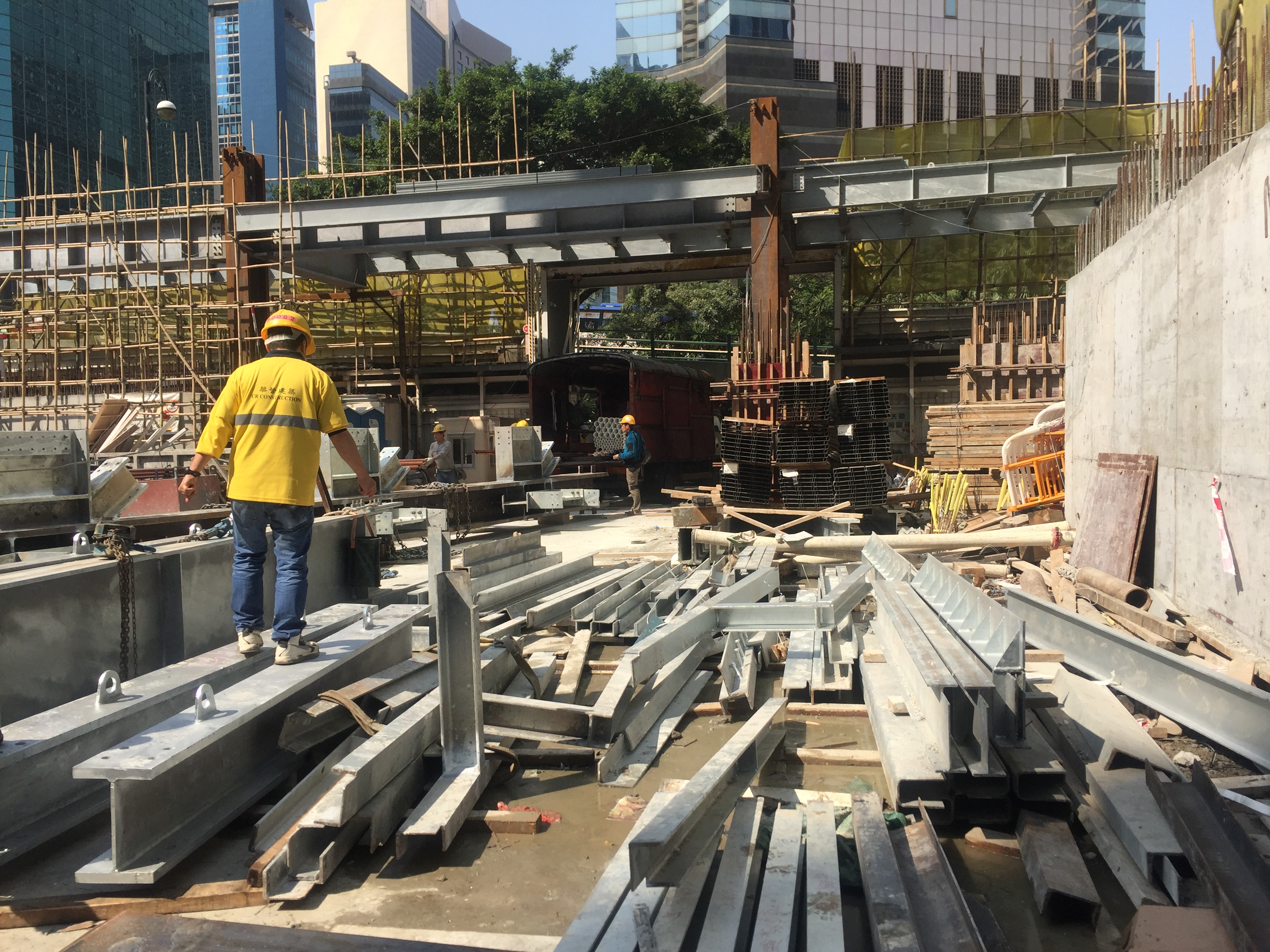 中港物流到國(guó)內(nèi)運(yùn)輸須知；深圳到香港物流-香港物流專(zhuān)線-中港貨運(yùn)物流運(yùn)輸專(zhuān)線-佛山到香港物流專(zhuān)線-一般貿(mào)易進(jìn)出口報(bào)關(guān)代理-倉(cāng)儲(chǔ)配送-深圳市東勝物流有限公司