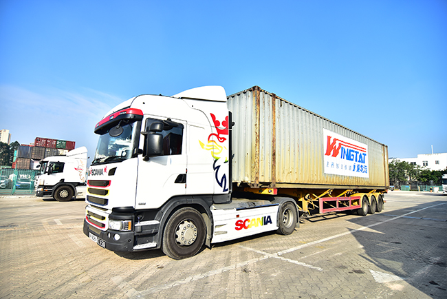 東勝物流淺談：中港物流對于散貨運輸未來的看法？深圳到香港物流-香港物流專線-中港貨運物流運輸專線-佛山到香港物流專線-一般貿(mào)易進(jìn)出口報關(guān)代理-倉儲配送-深圳市東勝物流有限公司