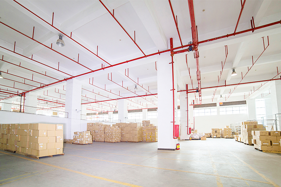 保稅進口-東勝物流；深圳到香港物流-香港物流專線-中港貨運物流運輸專線-佛山到香港物流專線-一般貿(mào)易進出口報關(guān)代理-倉儲配送-深圳市東勝物流有限公司