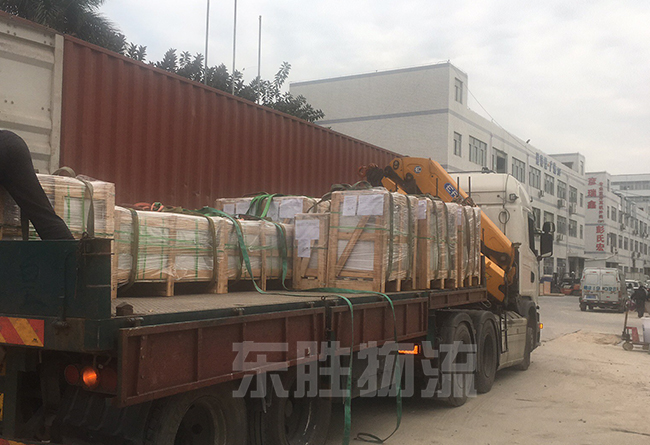 深圳到香港物流公司要把減輕物流包裝提上日程啦；深圳到香港物流-香港物流專線-中港貨運(yùn)物流運(yùn)輸專線-佛山到香港物流專線-一般貿(mào)易進(jìn)出口報(bào)關(guān)代理-倉儲配送-深圳市東勝物流有限公司