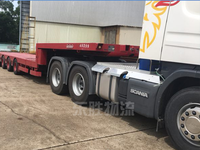 超長、超寬、超高貨物運輸?shù)桨拈T，澳門矮排車運輸案例圖