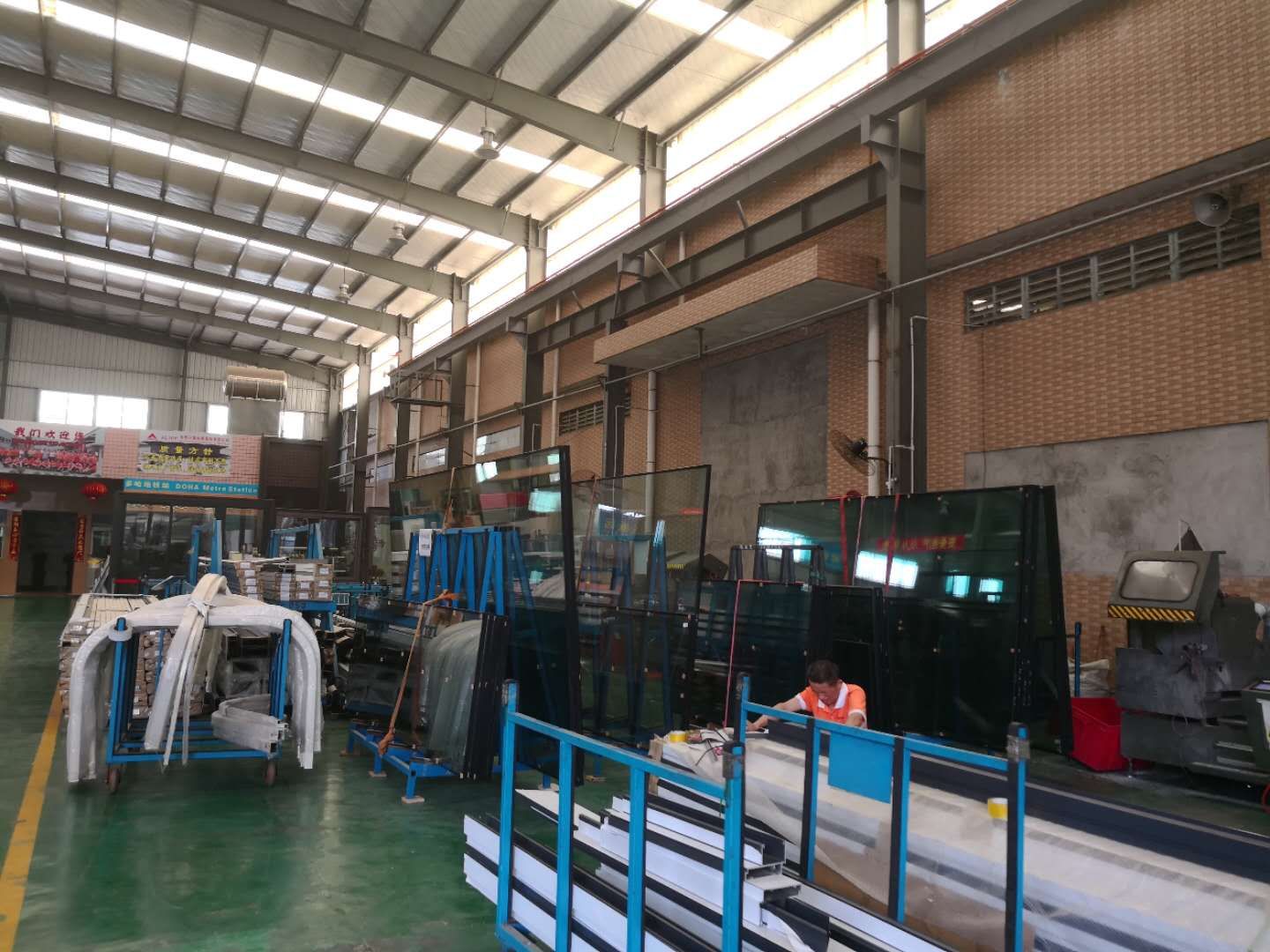 深圳東勝物流，香港提貨、交倉、香港本地派送業(yè)務(wù)