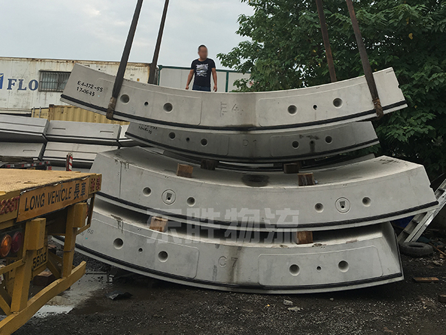 水泥預制件運輸?shù)较愀?，大貨水泥板運輸?shù)较愀?，水泥預支件到香港物流運輸，水泥支撐墊塊發(fā)香港物流；深圳到香港物流,香港物流專線,深圳香港進出口,中港物流,香港深圳貨運運輸-深圳市東勝物流有限公司