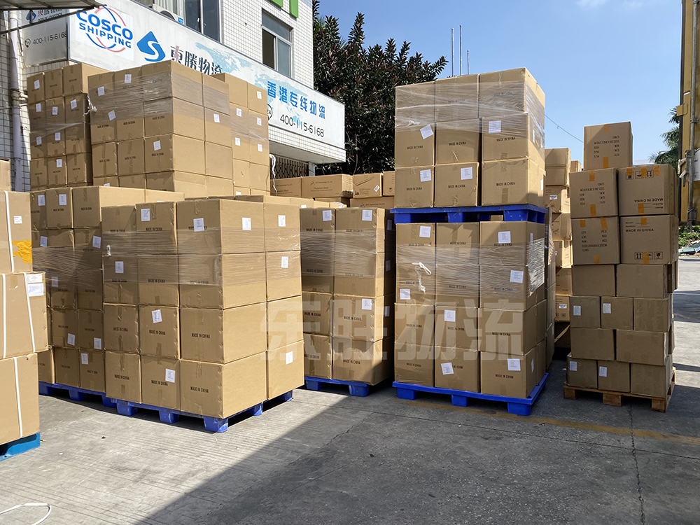 防疫物資出口，防護口罩出口裝貨運輸現(xiàn)場圖；深圳東勝物流