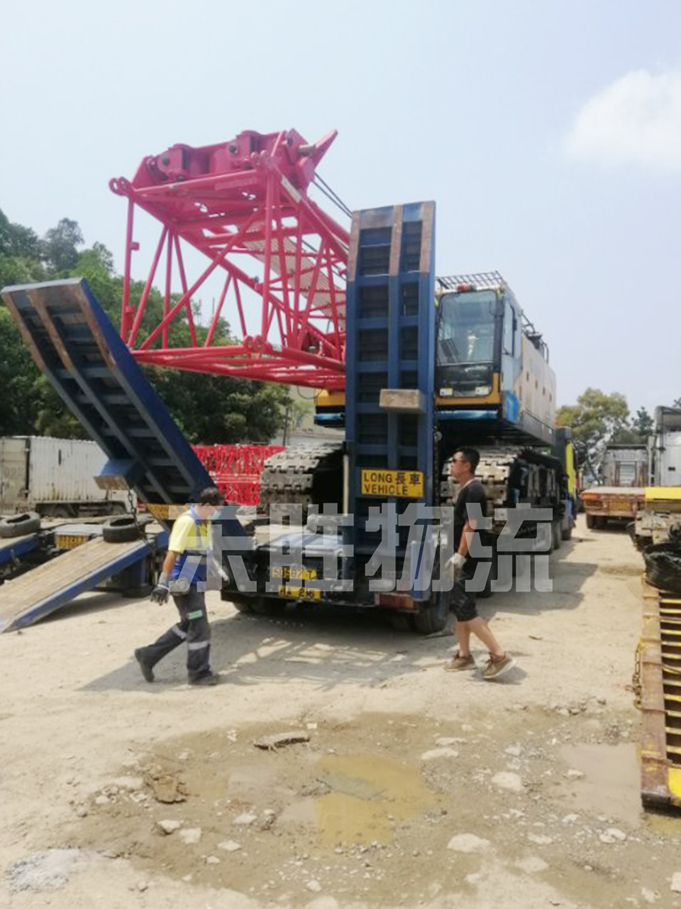 佛山到香港物流，佛山到香港貨運(yùn)公司-深圳東勝物流中港平板車運(yùn)輸案例