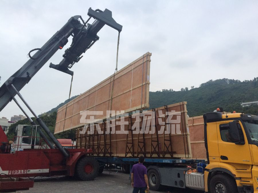 佛山到香港貨運專線，深圳東勝物流中港平板車運輸案例圖