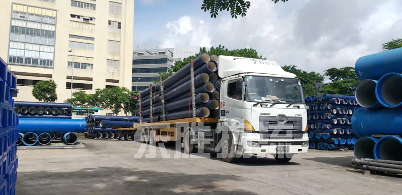 杭州到香港物流，從杭州發(fā)貨到香港價(jià)格，杭州到香港的運(yùn)輸專線，深圳東勝物流中港平板車運(yùn)輸圖