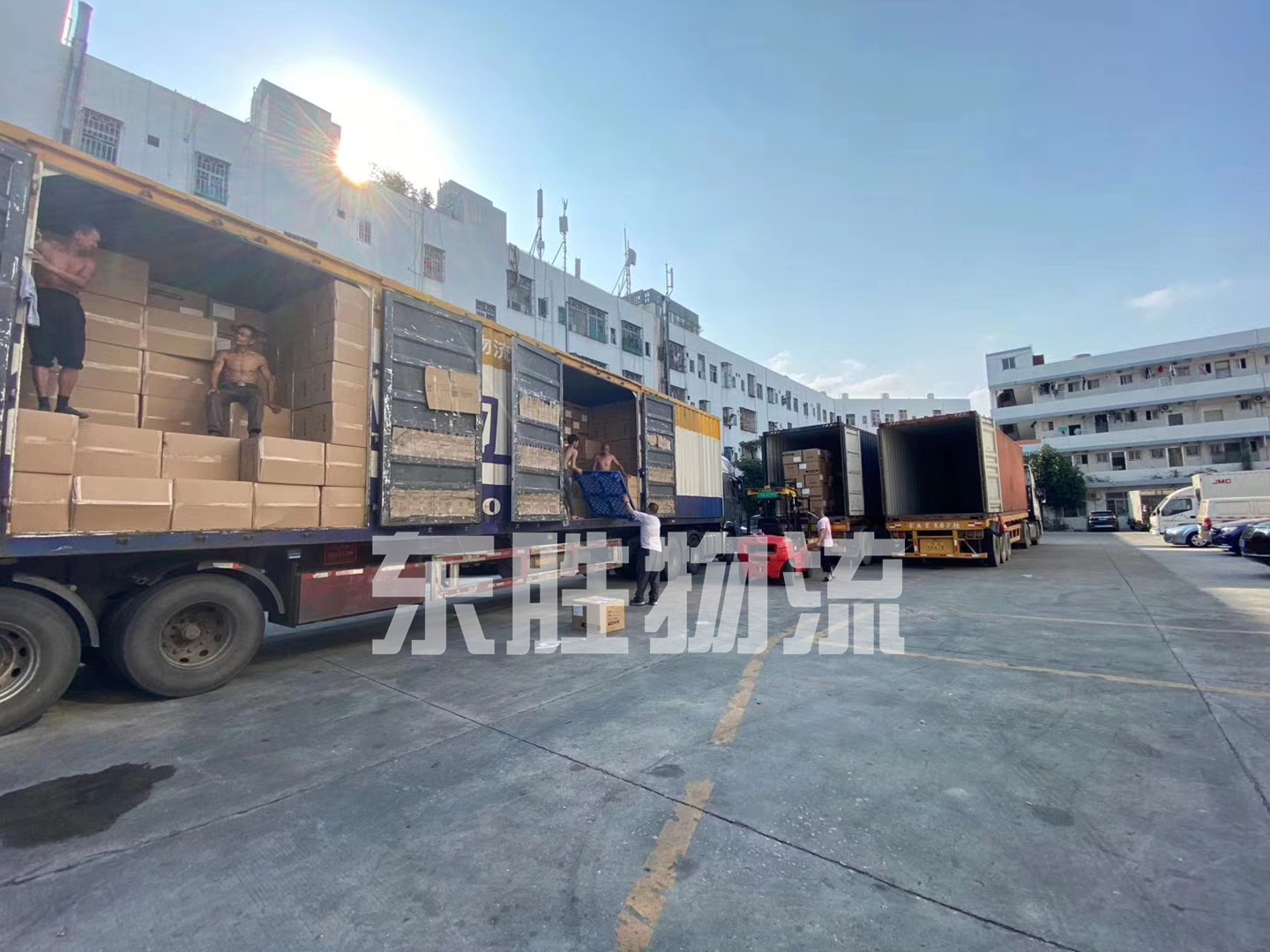 深圳到香港貨運(yùn)，國(guó)內(nèi)口罩發(fā)香港物流公司運(yùn)輸案例圖