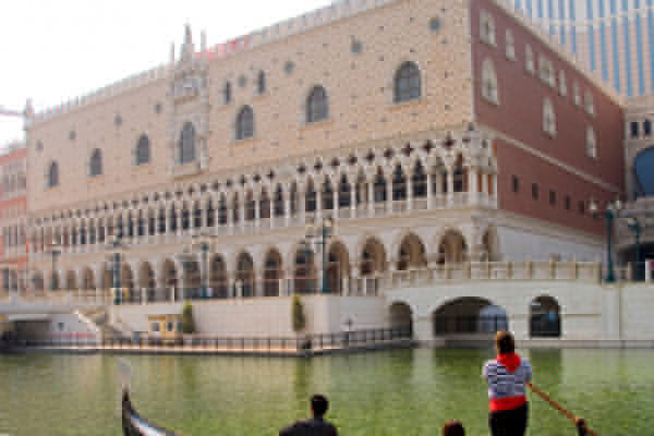 澳門(mén)威尼斯人展會(huì)運(yùn)輸案例；深圳東勝物流